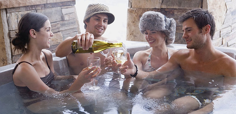 Best Hot Tubs For Cold Climates 2023 – SPA For Winter Reviews